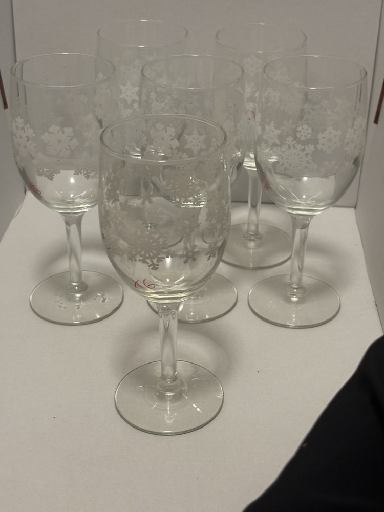 Vintage Stemmed Snowflake Wine Glasses Set Of 6 Libbey?