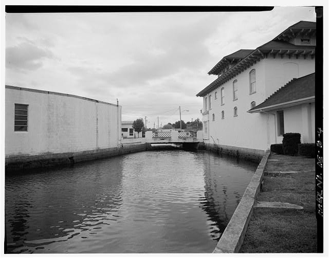Photo:Milton Delaware Broadkill River Red Bridge 1930s HABS Street View