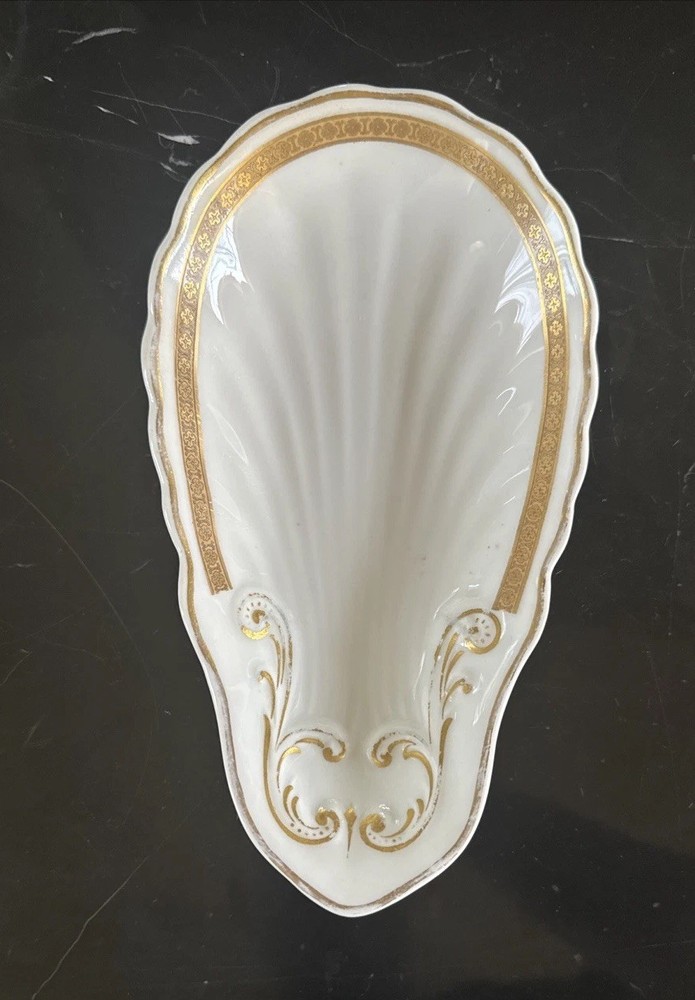 Vintage White Scalloped Shell Shaped Porcelain Dish Gold Trim Lamberton Scammell