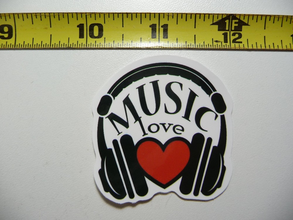 MUSIC LOVE HEART HEADPHONES STICKER DECAL MUSICAL FAN CONCERT FUN SCRAPBOOKING