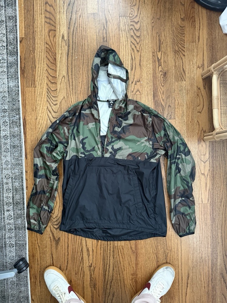 Men's Size Large - Nike SB Camo Skate Anorak Jacket - Olive