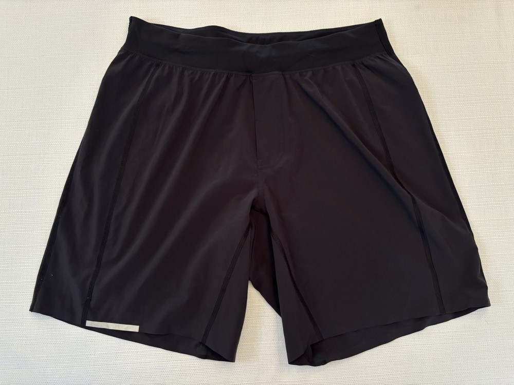 Lululemon Mens Large Short Linerless 9” Inseam Short Athleisure Sport Activewear