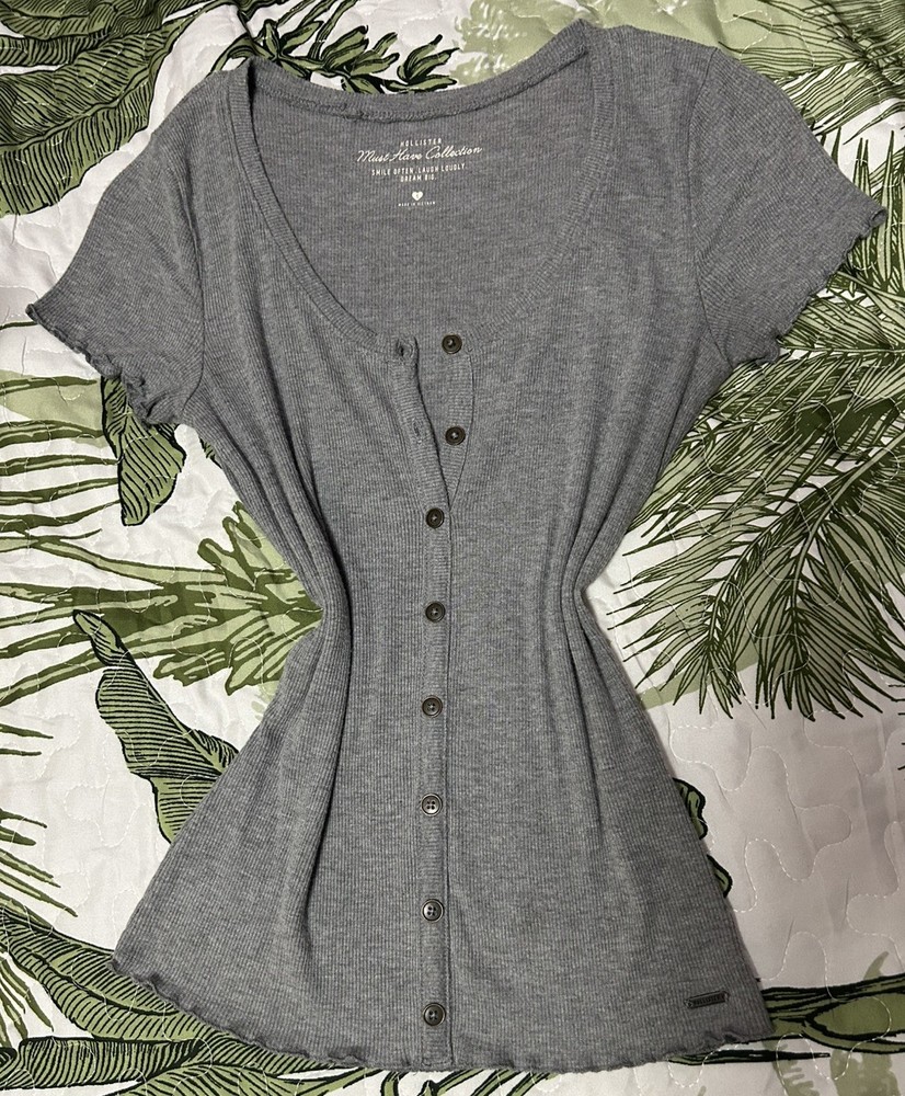 Vintage Y2K Hollister Gray Henley Short Sleeve T-Shirt Women’s Size S