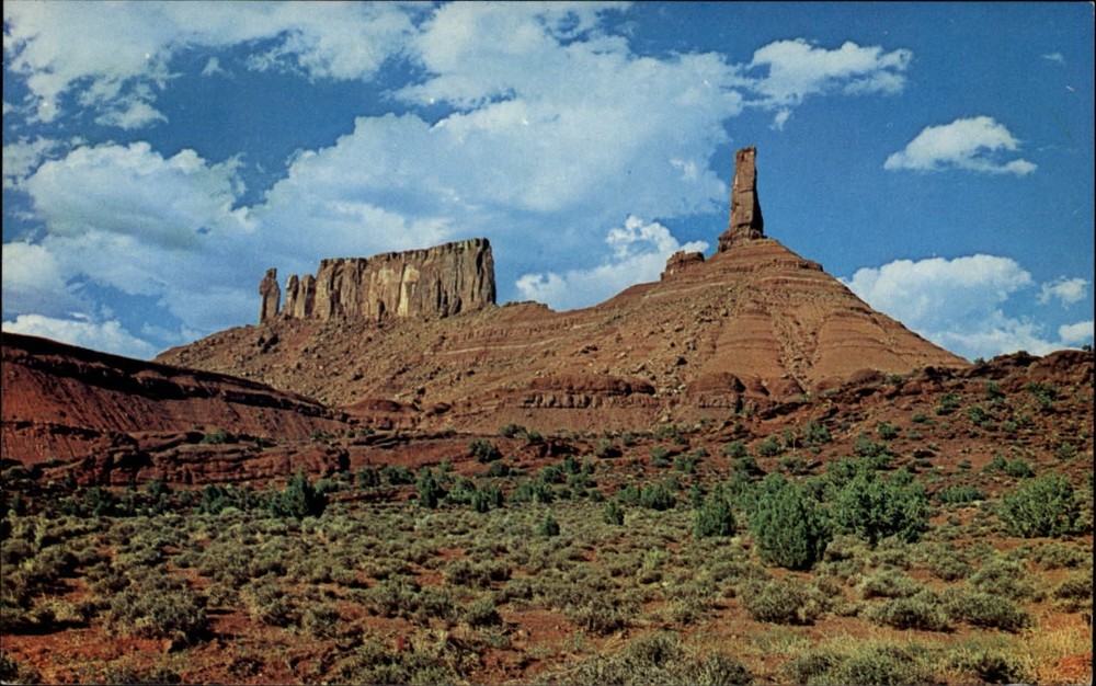 Castle Rock Priest Nuns rock formation Castle Valley Utah ~ 1950-60s postcard