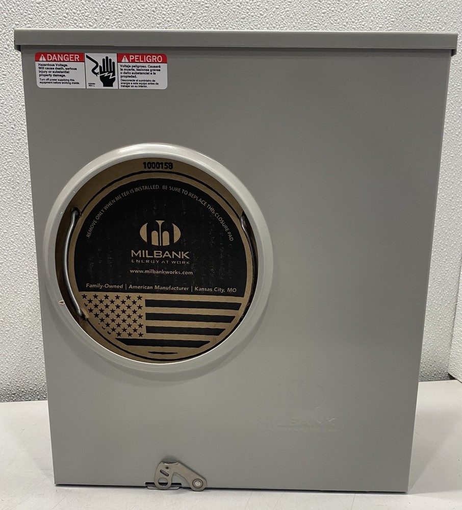 Milbank 4 Terminal Ringless Plain Top Left Facing Socket U4413-O-KK-BL