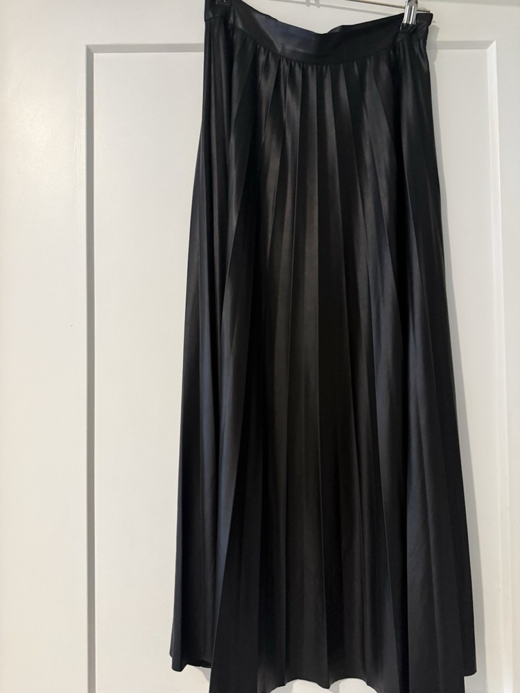 ZARA WOMAN Black Pleated Satin Midi Skirt Mid Rise Pull On Size XS
