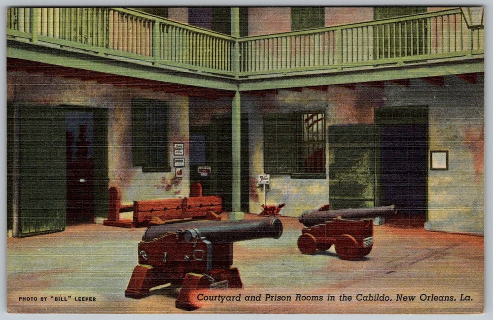 Vtg Linen Postcard Cabildo Courtyard Prison New Orleans, LA 1930s