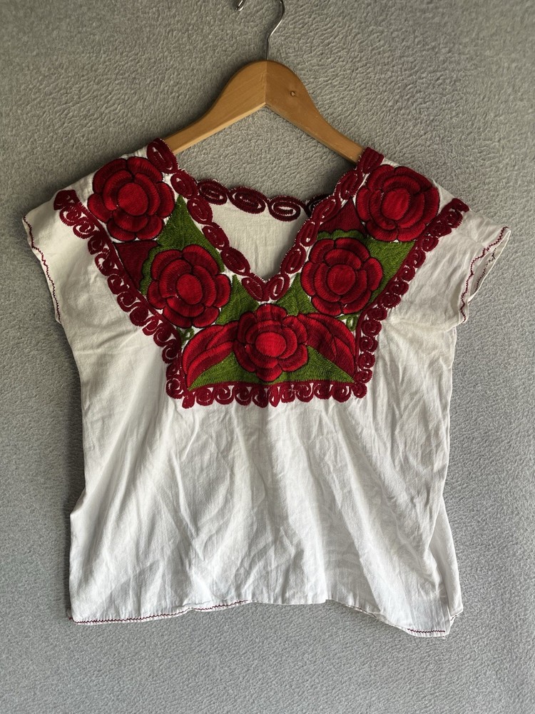 Artisan Mexican Blouse Womens Small Floral Embroidery Boho Peasant Hippie