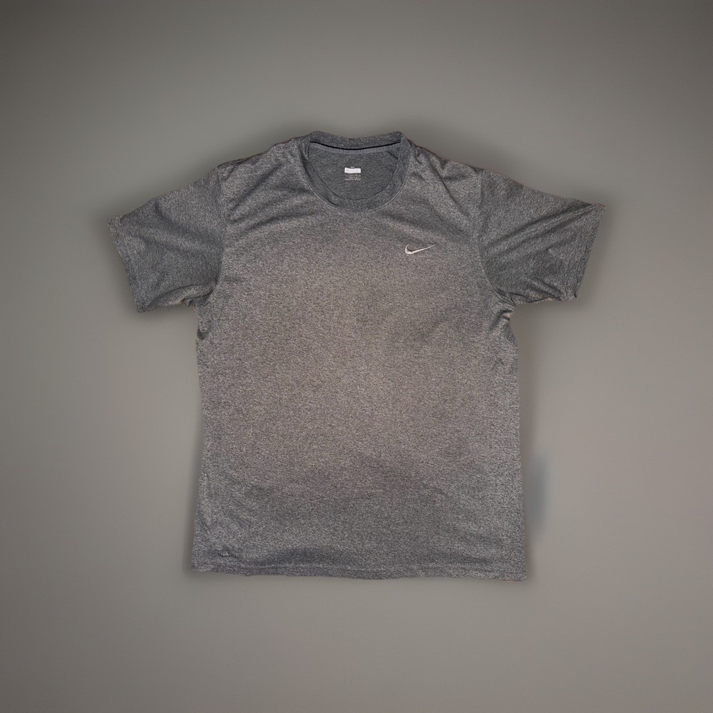 Nike Gray Men's Short Sleeve Activewear T-Shirt Crew Neck Logo Pullover