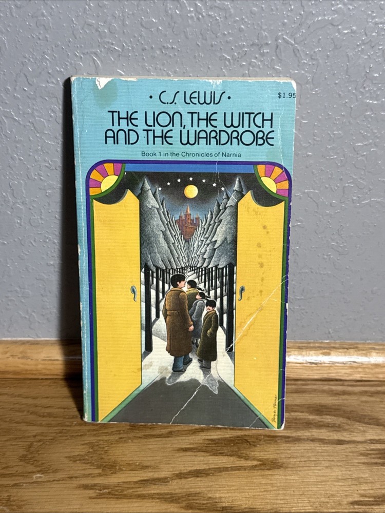 NARNIA: THE LION WITCH WARDROBE by C.S Lewis (1970) Collier fantasy paperback
