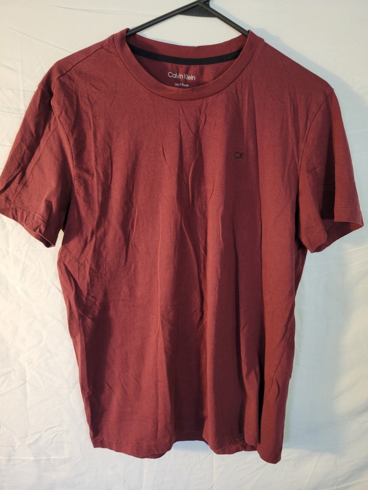 Calvin Klein Men's Maroon Liquid Touch Logo Knit Crew Neck T-Shirt Size M