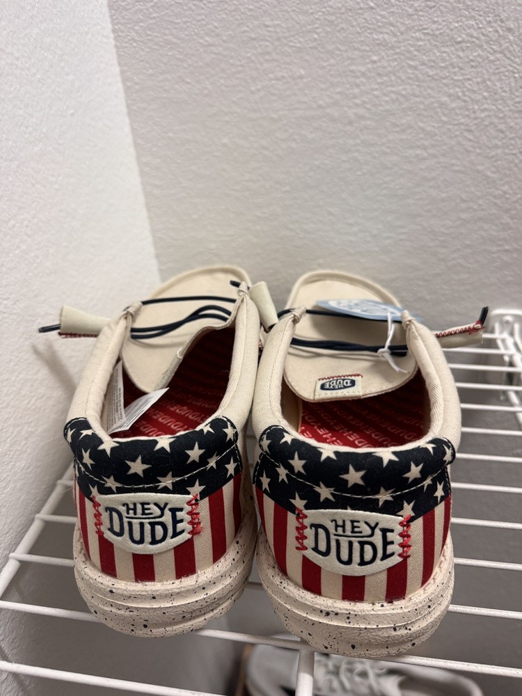 Hey Dude Men's Size 10 Wally Americana Off White USA Flag Slip On Shoes