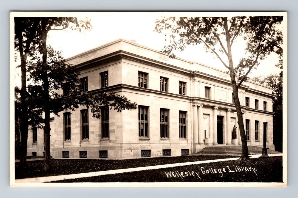 Wellesley, MA-Massachusetts, RPPC Wellesley College Library, Vintage Postcard