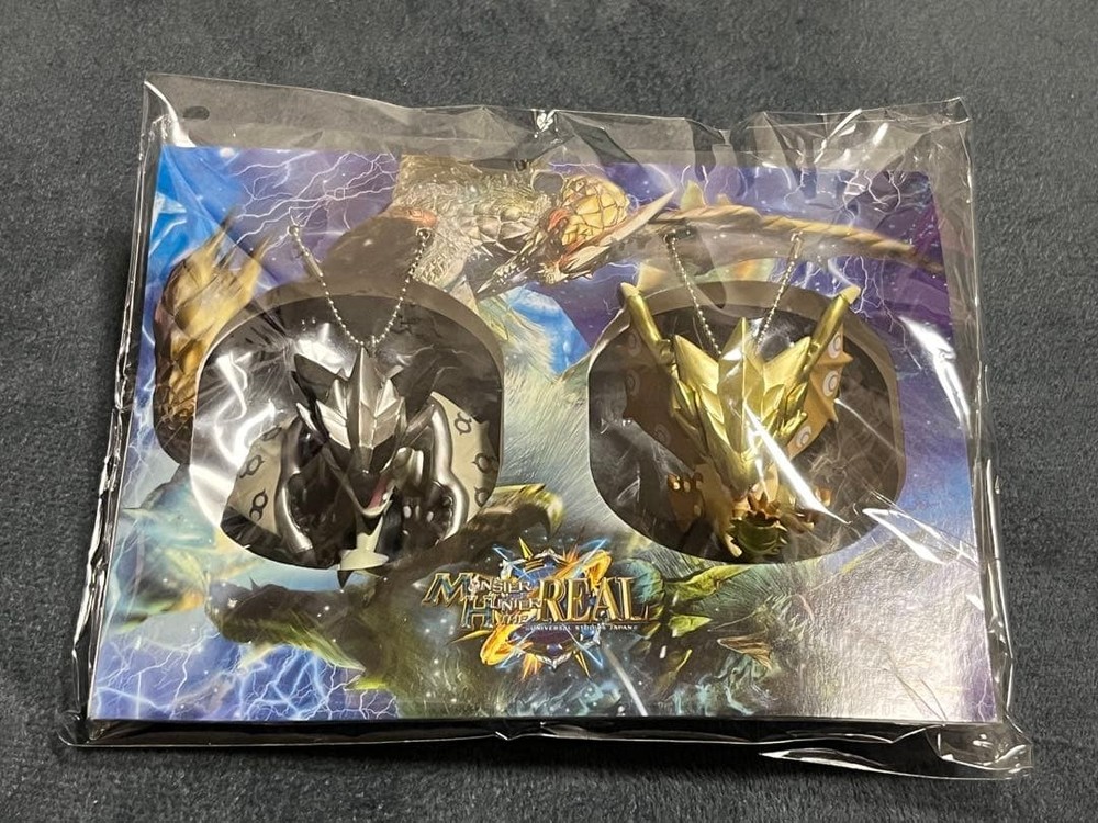 Monster Hunter USJ Rathalos Rathian Figure Gold Silver New Authentic