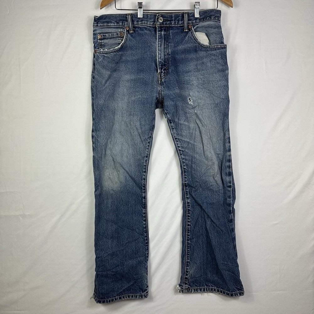 Levi’s 517 Jeans Men’s 34x30 Bootcut Leg Relaxed Fit Blue Light Wash Denim