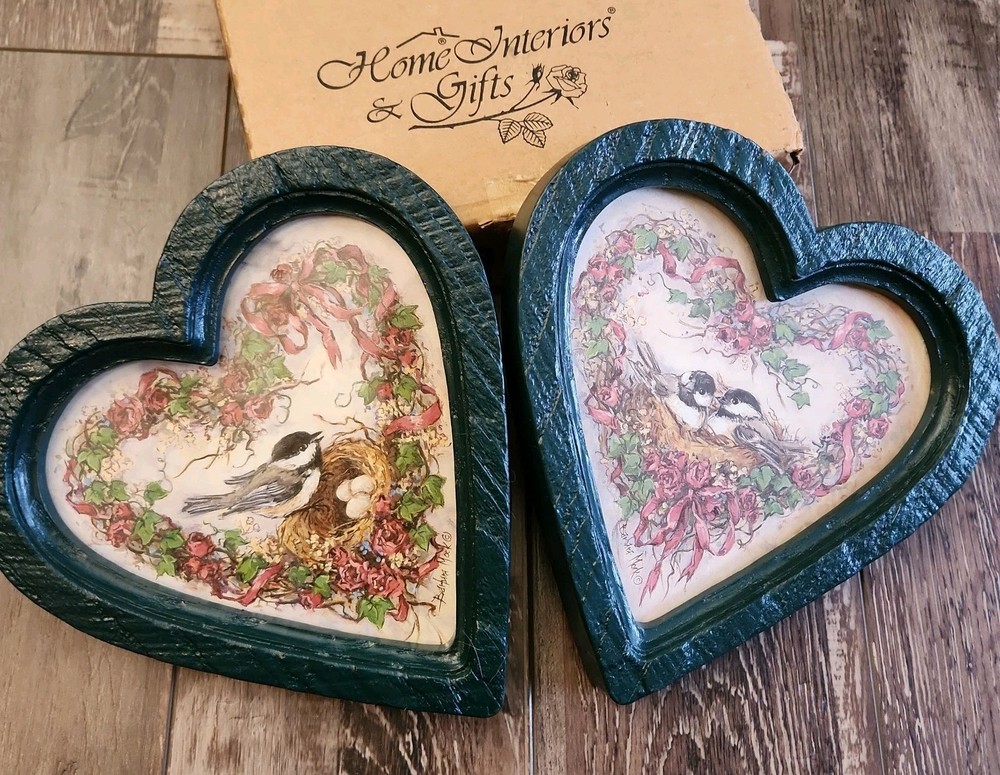 Set Of 2 vintage Home Interiors Heart Shaped Floral Chickadee Bird Wall Decor
