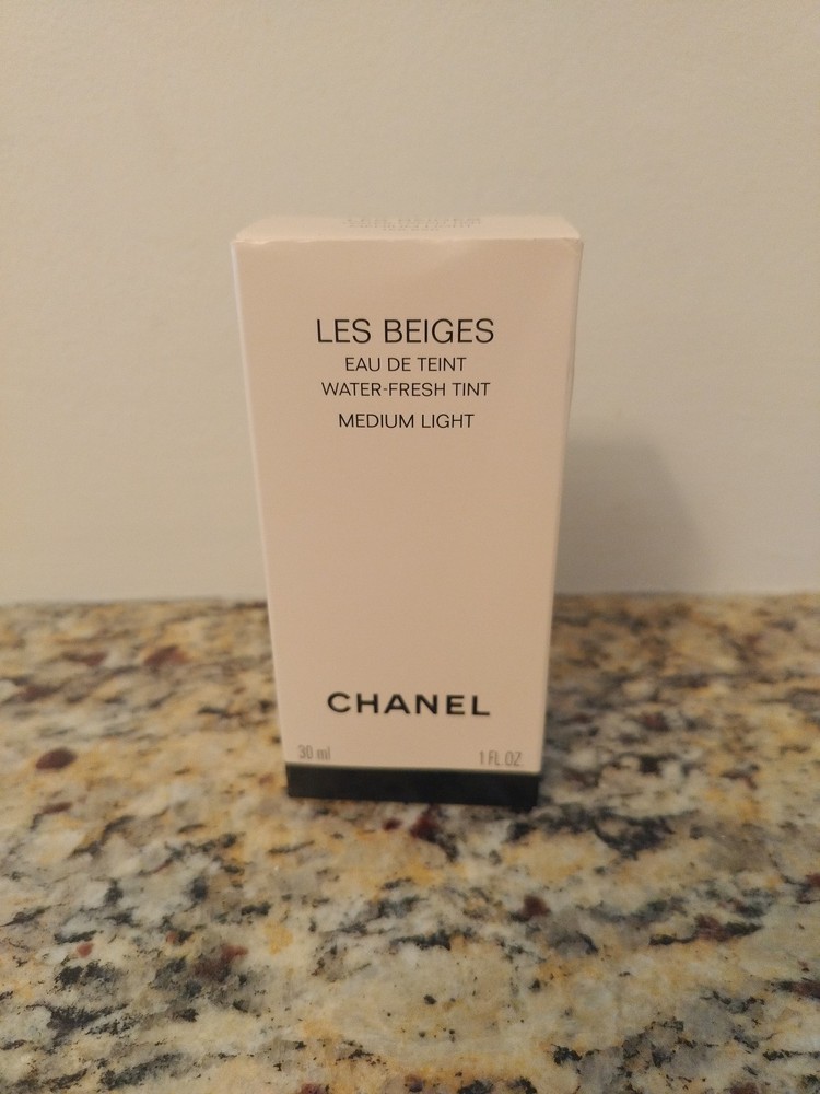 CHANEL Les Beiges Eau De Teint 30ml Water Fresh Tint Medium Light