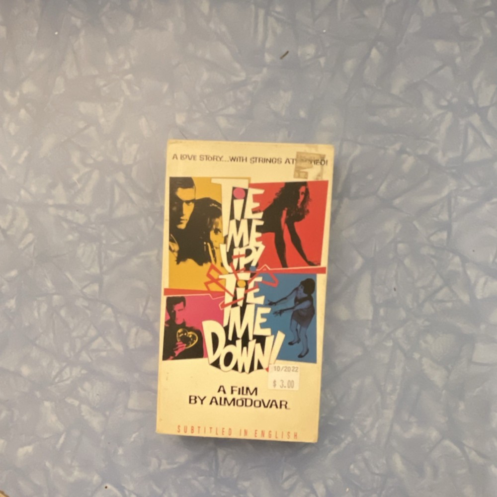 Tie Me Up Tie Me Down (VHS, 1990)