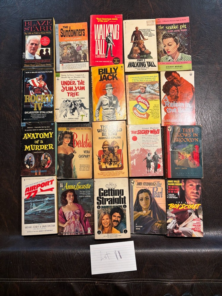 Lot 11 - 20 Movie tie-in paperbacks average VG 1940s-2000s see photos