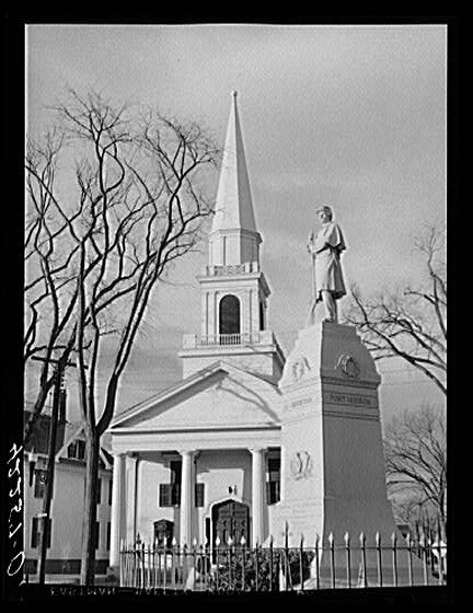 [Untitled photo, possibly related to: In a square in Mystic, Connecticut]