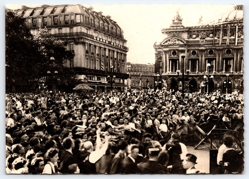 Paris France Vintage Real Photo Postcard Ww2 French People Grand Hotel Buildings