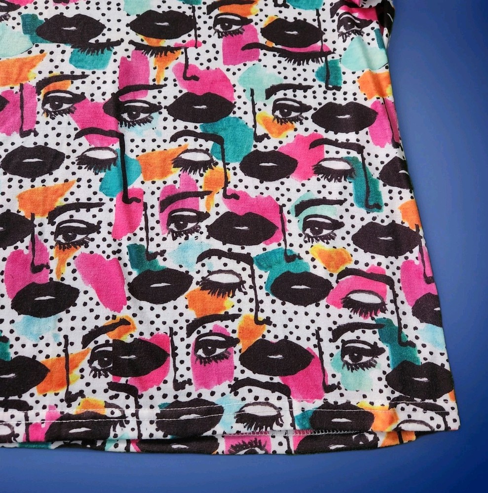 Graphic Tee Tshirt 3XL XXXL Alice Olivia Style Faces 80s 90s Eyes Mouth Abstract-image