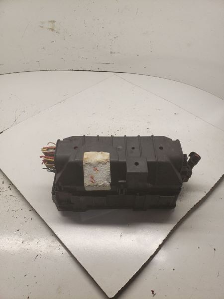 Fuse Box Engine VIN W 8th Digit Romeo Fits 03-05 Crown Victoria Part 1111626