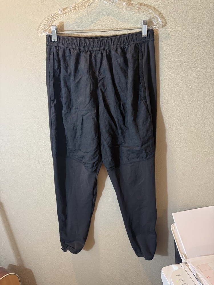 Nike Storm Fit Women's Pants Size M Black, Polyester, Zip-In Ankle