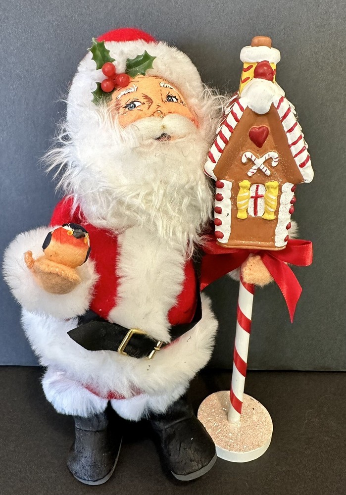 Annalee Christmas Santa W Gingerbread Bird House 2004 10”T
