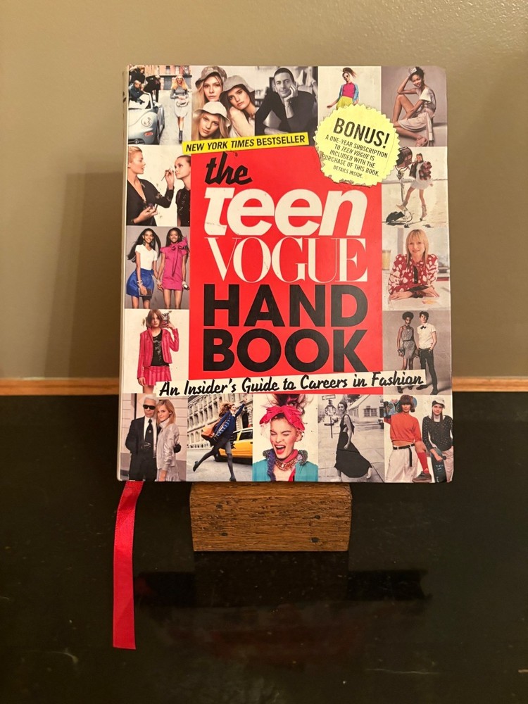 The Teen Vogue Handbook: An Insiders Guide To Careers In Fashion Hardcover 2009