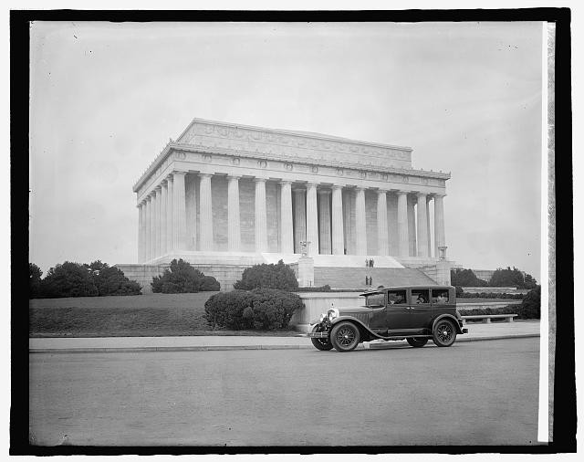 Washington Cadillac Co., in front of Lincoln memorial, Washington, D.C.
