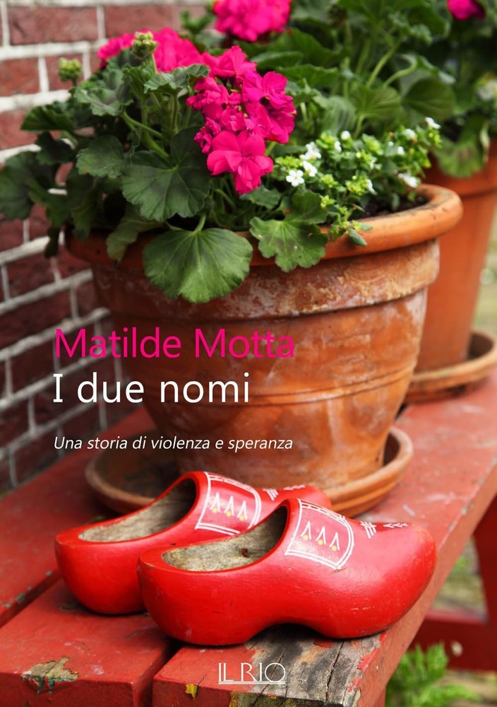 Matilde Motta I due nomi. Una storia di violenza e speranza (Paperback)Another great item from Rarewaves USA | Free delivery!