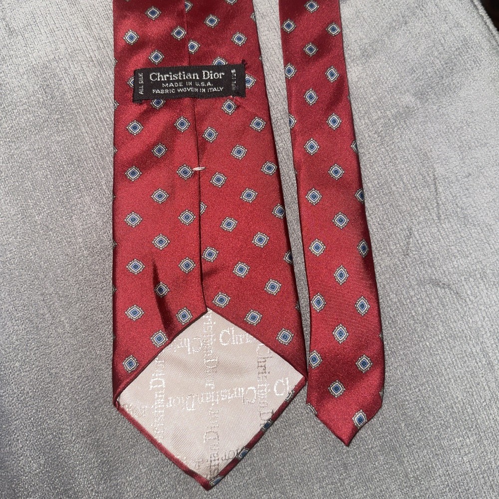 Vintage Christian Dior Men's Burgundy  Geometric Silk Tie Excellent comdition