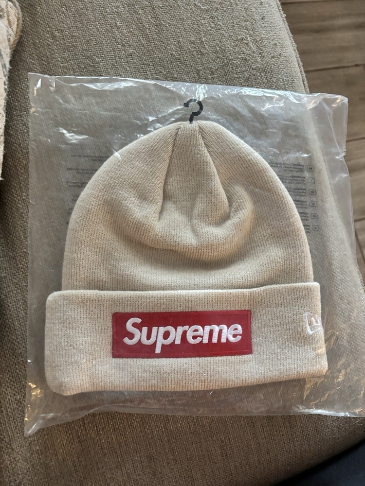 SUPREME NEW ERA BOX LOGO BEANIE