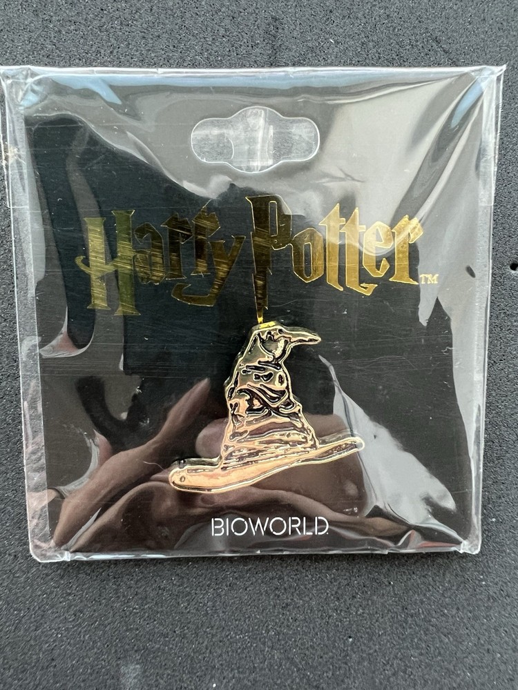 Harry Potter Sorting Hat Lapel Pin Loot Crate Bioworld LootCrate