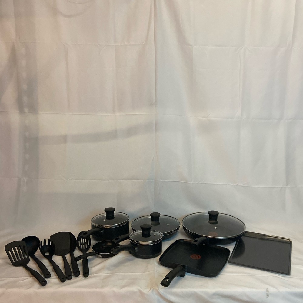 T-fal Essentials 20pc Nonstick Cookware Set, Black - Partial Set
