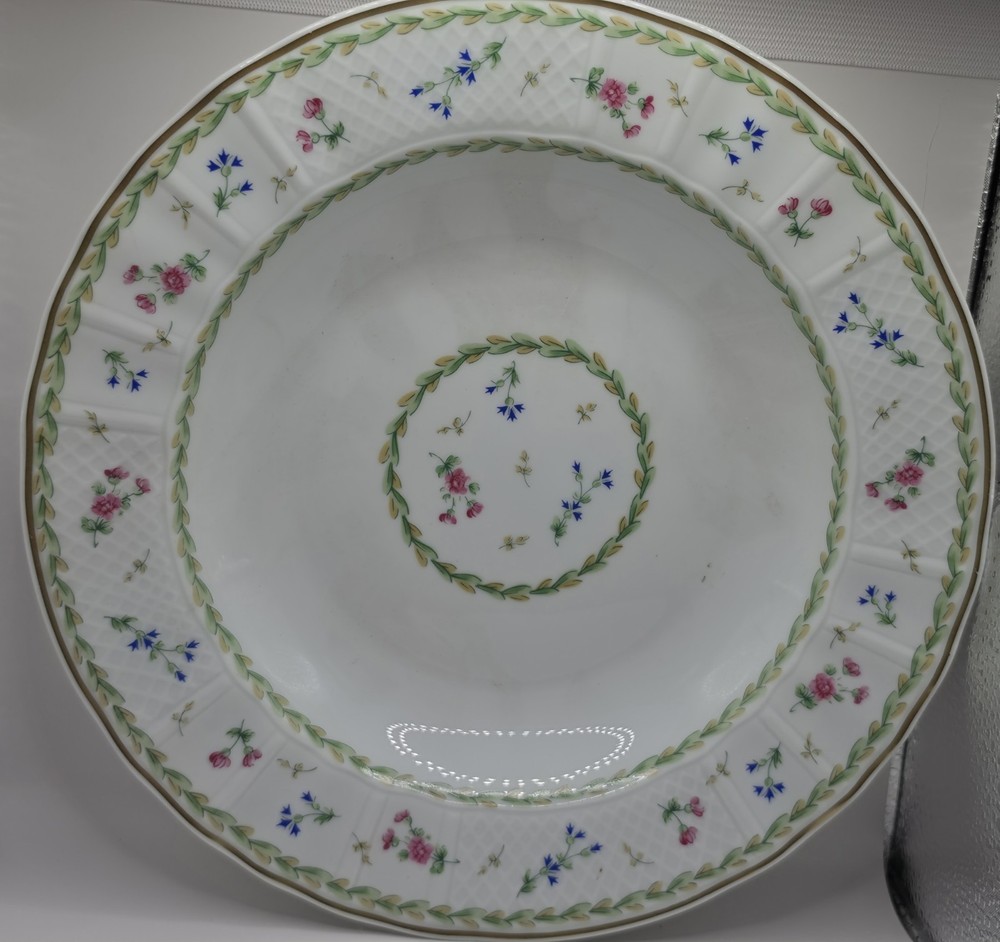 Set of Two Bernadaud Limoges Artois Vert Floral Plates