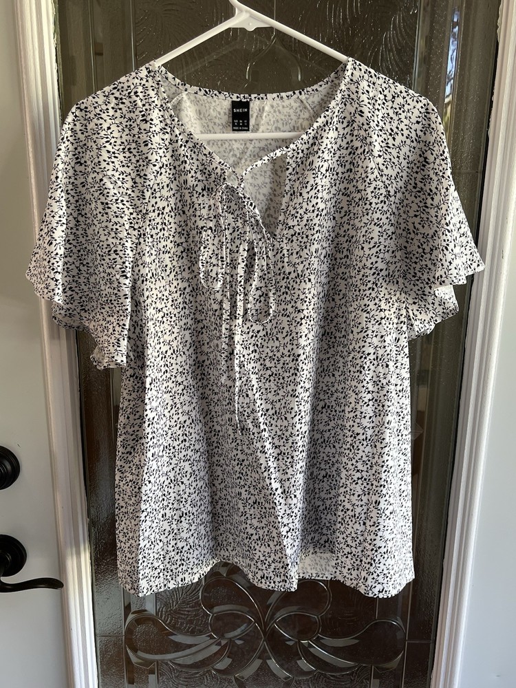 Shein Womens Size XL Floral Blouse Short Sleeve