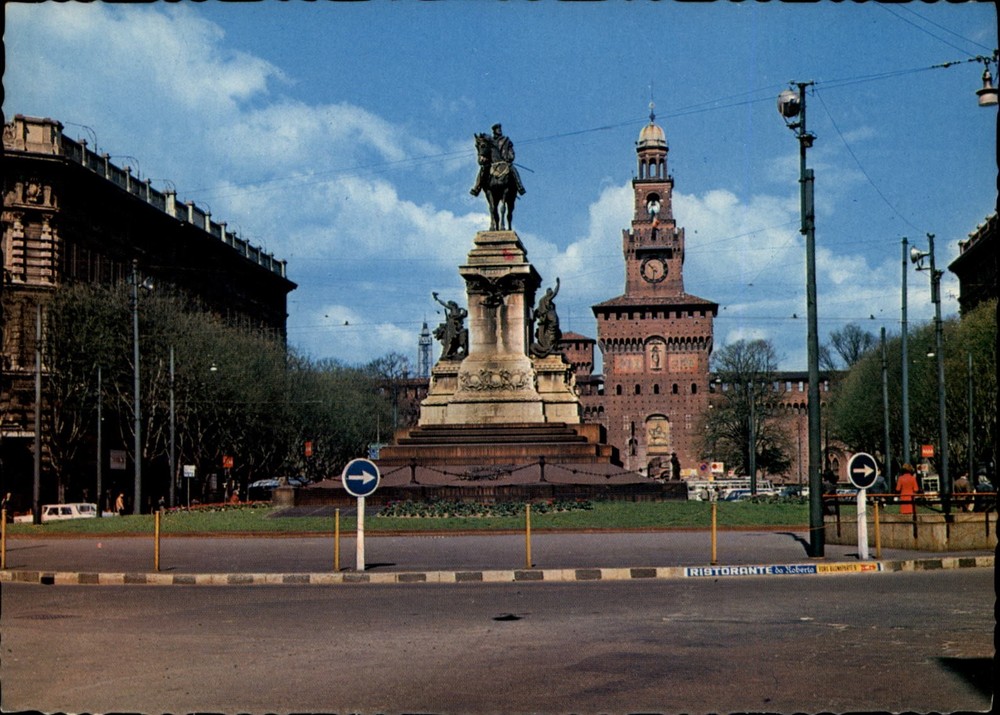 Monument to Garibaldi Milan Lombardy Italy vintage postcard b934