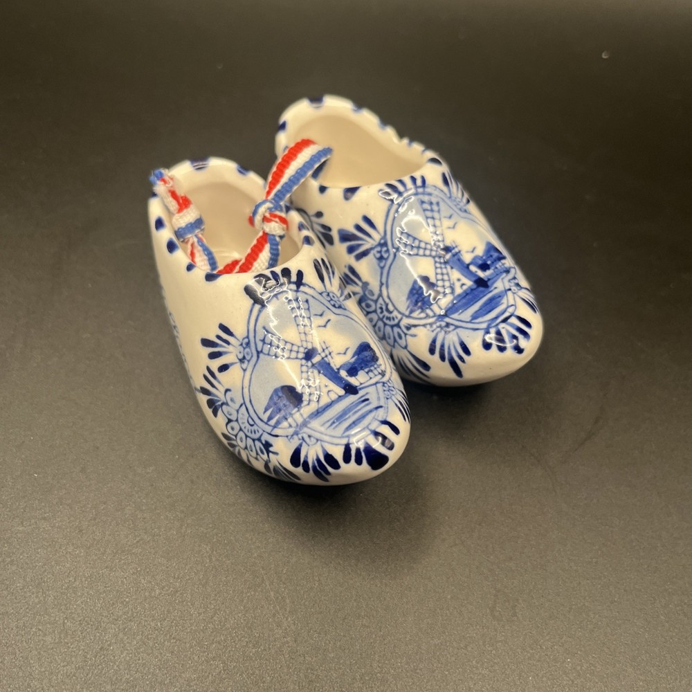 Vtg Miniature Delft Blue Hand Painted Porcelain Holland Shoes w/Windmill Design