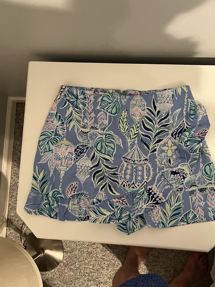 Lilly Pulitzer Size 4 Womens Skort Skirt Shorts Tropical, Athleisure, Beach