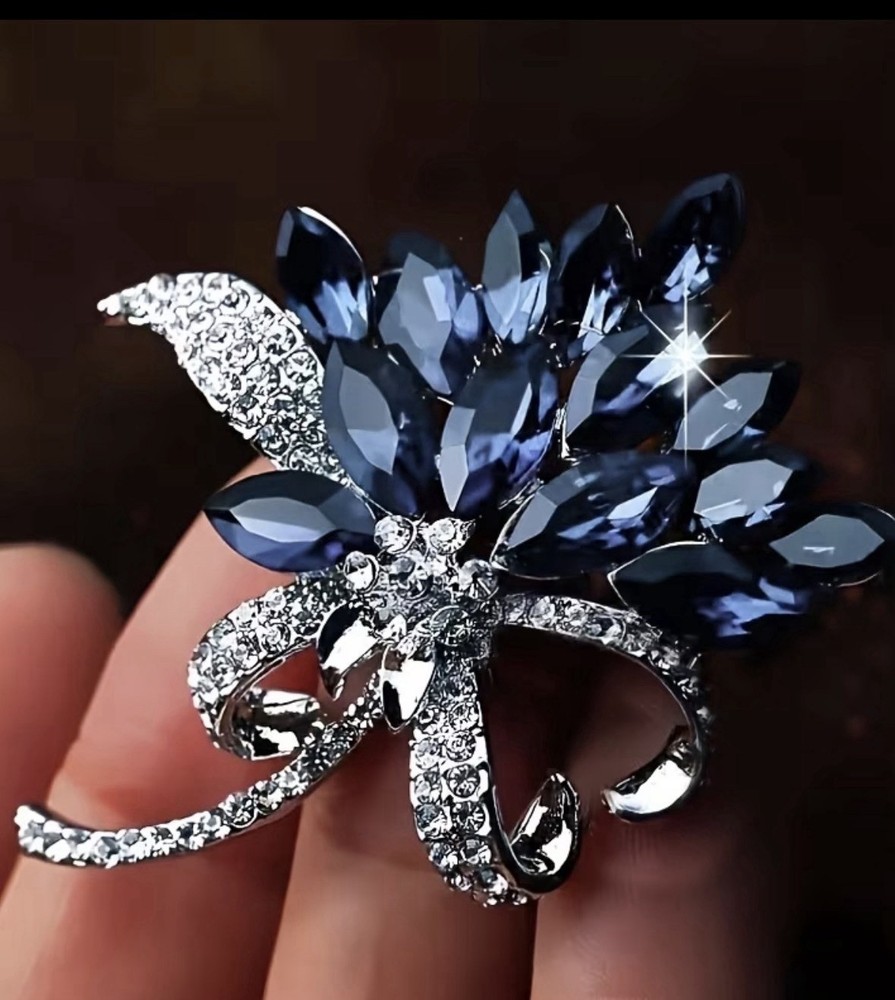 Blue Crystal Flower Brooch Pin Silver Tone Rhinestone Bouquet Statement Jewelry