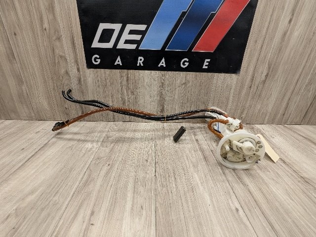 OEM BMW E70 E71 F15 F16 F85 F86 X5 X6 Left Gas Tank Fuel Pump Sending Unit