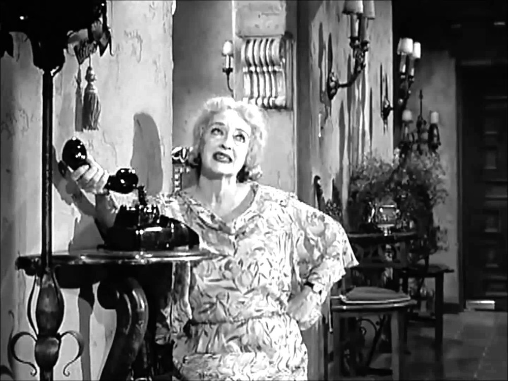 Bette Davis With The Phone In His Hand 8x10 Picture Celebrity Print