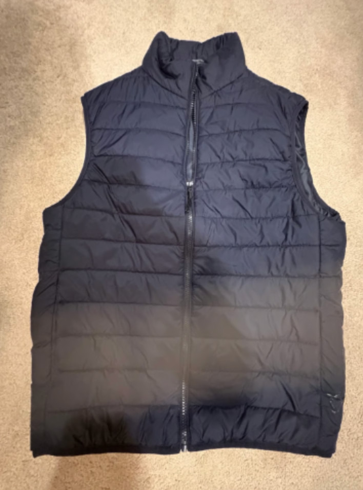 ZARA Men’s Navy Puffer Vest Size Medium
