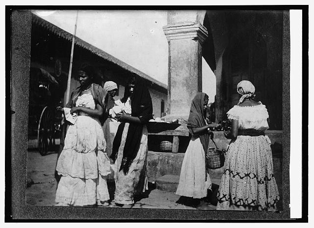 Market scene at Granada,Nicaragua,Central America,1909-1919,National Photo