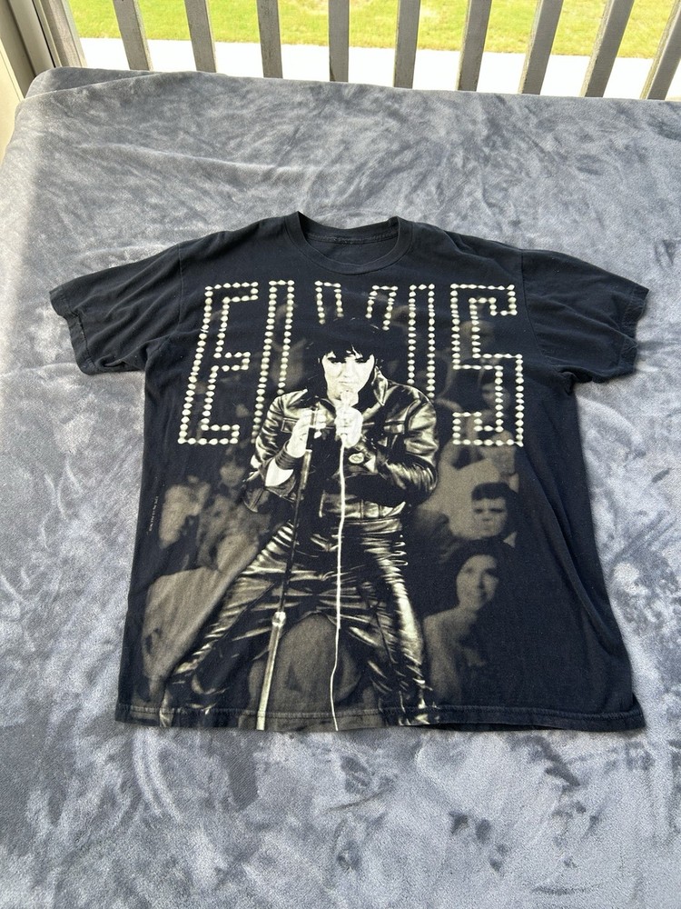Vintage Elvis Presley all over print Black Shirt size large