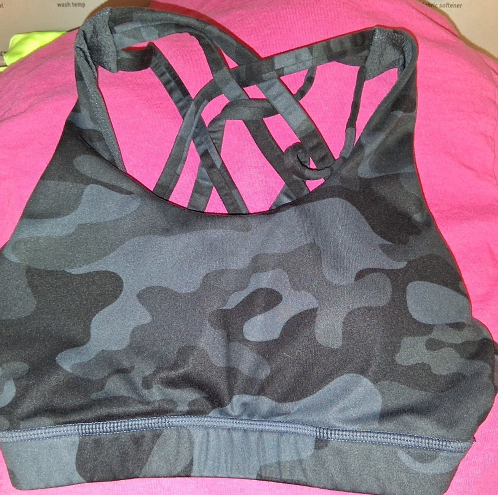 Senita Athletics Sports Bra XS Camo Run Yoga Gym Fitness Cross Back