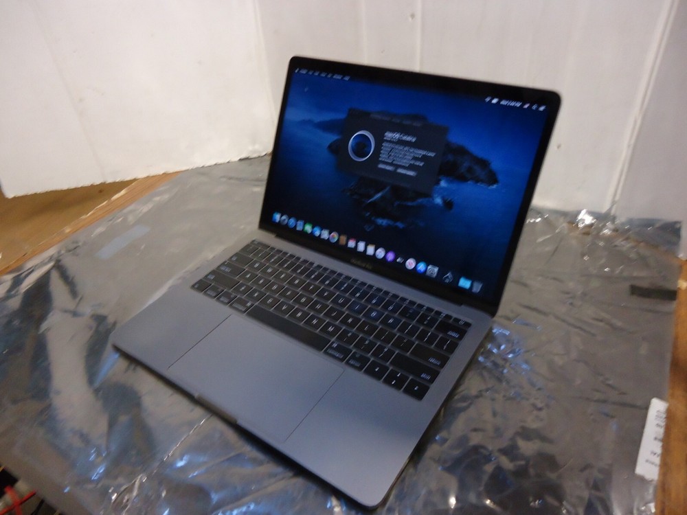 Apple MacBook Pro 13in 2017 128GB SSD i5 2.3GHz 8GB RAM MPXQ2LL/A