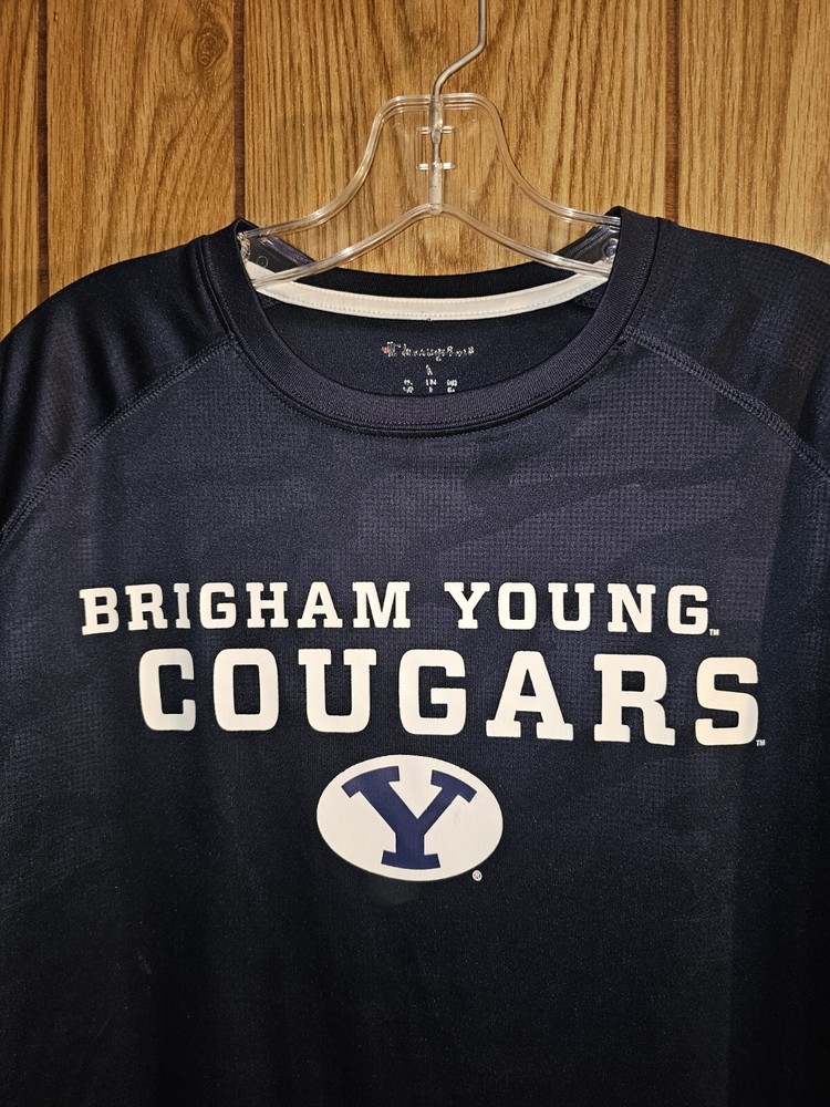 Brigham Young University Champion Large Mens Blue Graphic Logo Tshirt NCAA